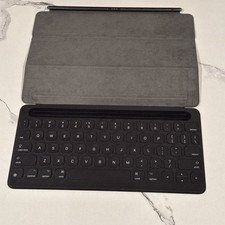 Apple iPad Pro Smart Keyboard 10.5 in MPTL2LL/A A1829 Very Good