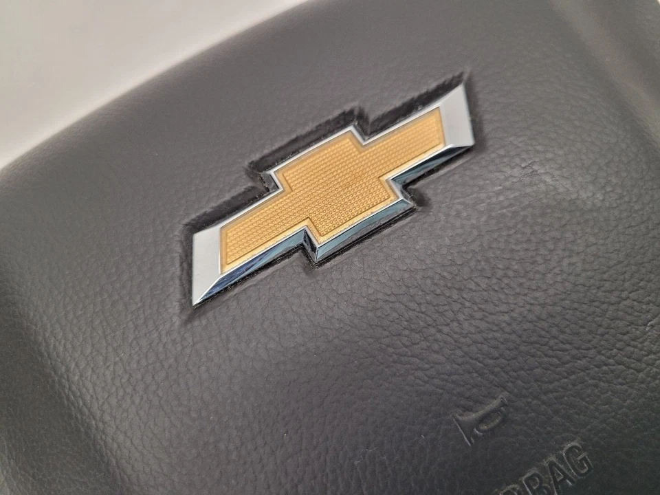 2015 16 17 18 19 2020 CHEVROLET SUBURBAN 1500 Driver Left A Bag Driver Wheel  - Image 4 of 4