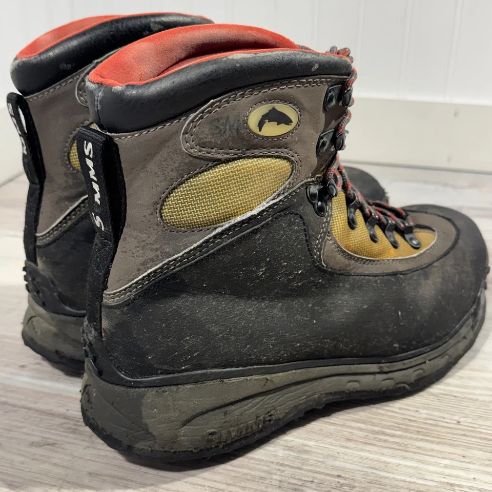 Botas de guata de pesca con mosca riberadas Simms talla 8 con suelas de goma con tachuelas de metal Foto 4 de 4