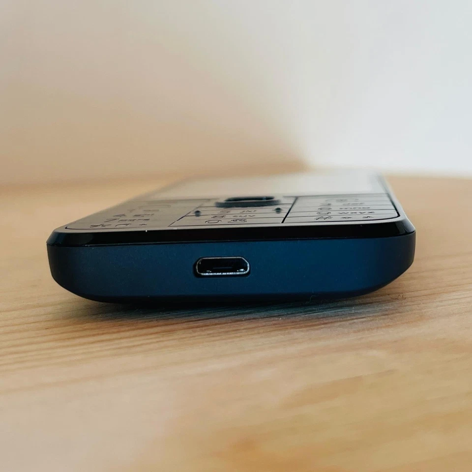 Nokia 230 Dual SIM Grigio – NUOVO, mai usato! - Immagine 4 di 4