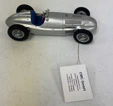 CMC Mercedes-Benz Exclusive Models MB W165 1939 1:18 Die Cast