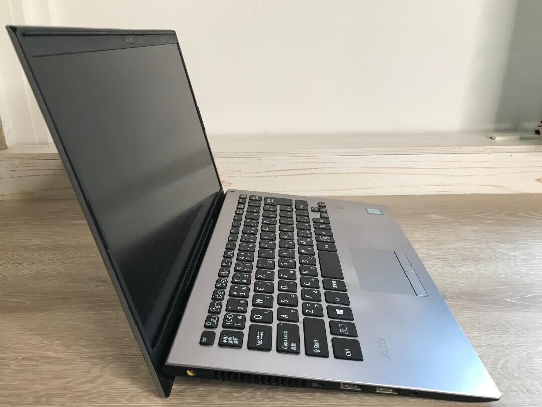 Sony VAIO SX14 VJS141C11N i5-8265U 8GB/SSD512GB win10 Pro Sony VAIO SX14 VJS141C11N i5-8265U 8GB/SSD512GB win10 Pro