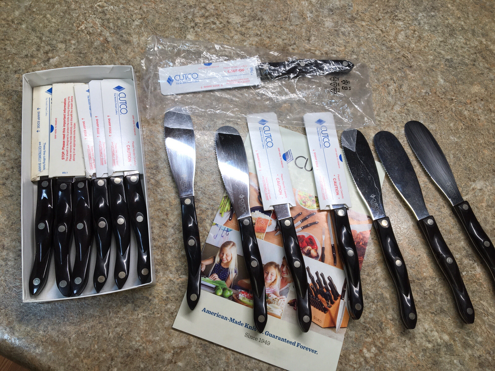 CUTCO 1768 Spatula Spreader Knife Sharp! Factory Fresh! Classic/Black