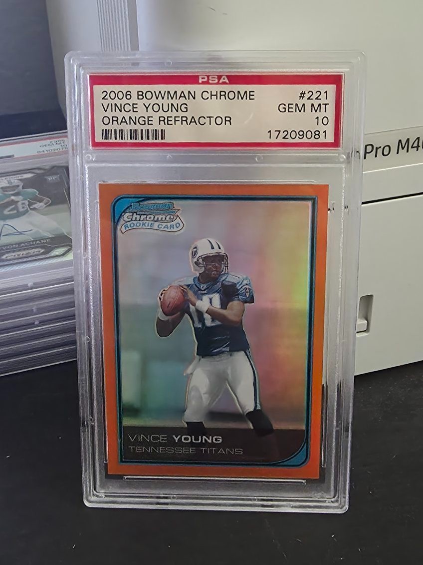 Vince Young Bowman Chrome #221 Orange Refractor