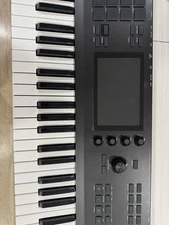 Akai MPC Key 61 Standalone Synthesizer/Sampler/ Sequencer