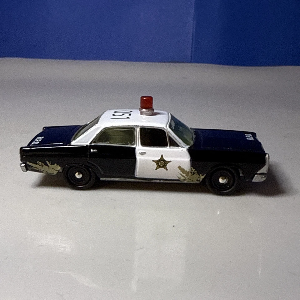Johnny Lightning Ford Fairlane Sheriff Patrol Car - Image 4 of 4