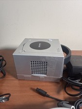 Nintendo GameCube Konsole Silber Bundle mit 2 Controllern, Speicherkarte