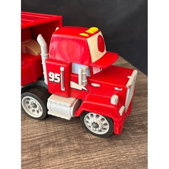 Disney Pixar Cars Mack Truck Hauler Lightning McQueen 95 Toy Red Car **see notes - Image 2 of 4