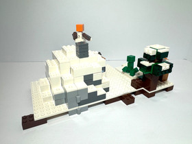 LEGO Minecraft: The Snow Hideout (21120)
