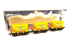 Bachmann 38-286 Set of Three Blue Circle Cement Wagons (OO Scale) Boxed