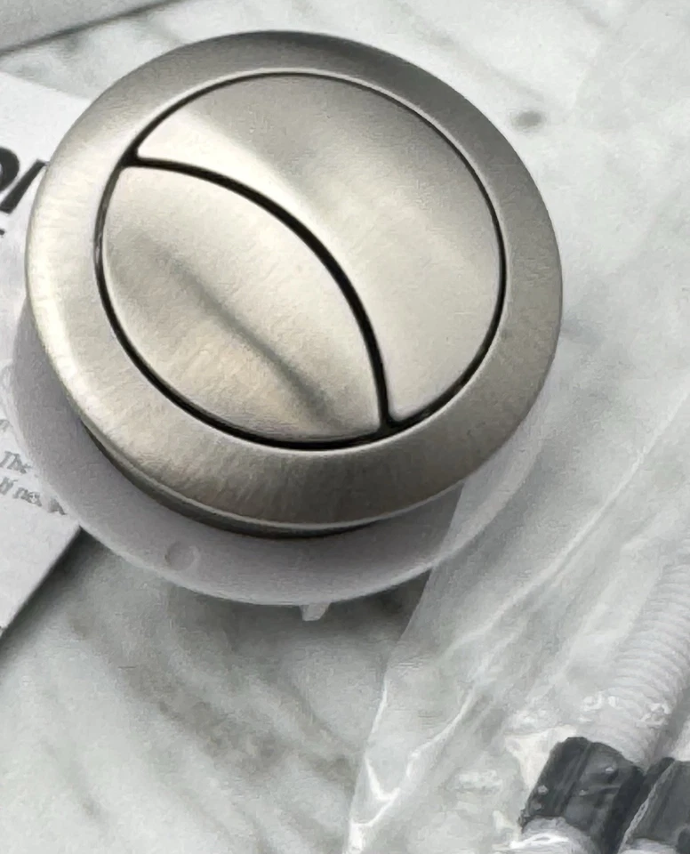 Inodoro Kohler K-186-BN Persuade actuador de doble descarga vibrante de níquel cepillado nuevo Foto 4 de 4