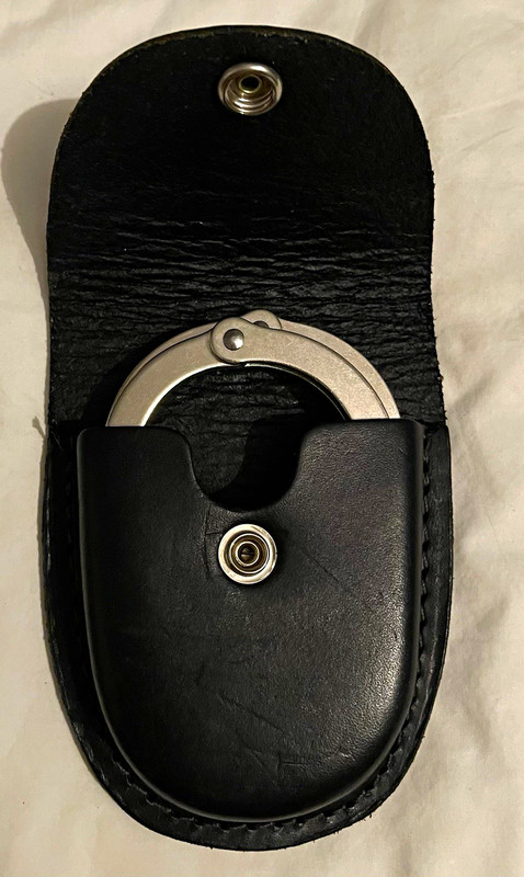 Smith & Wesson Model 100-1 Hinged Handcuffs w/ LawPro Leather Case USA