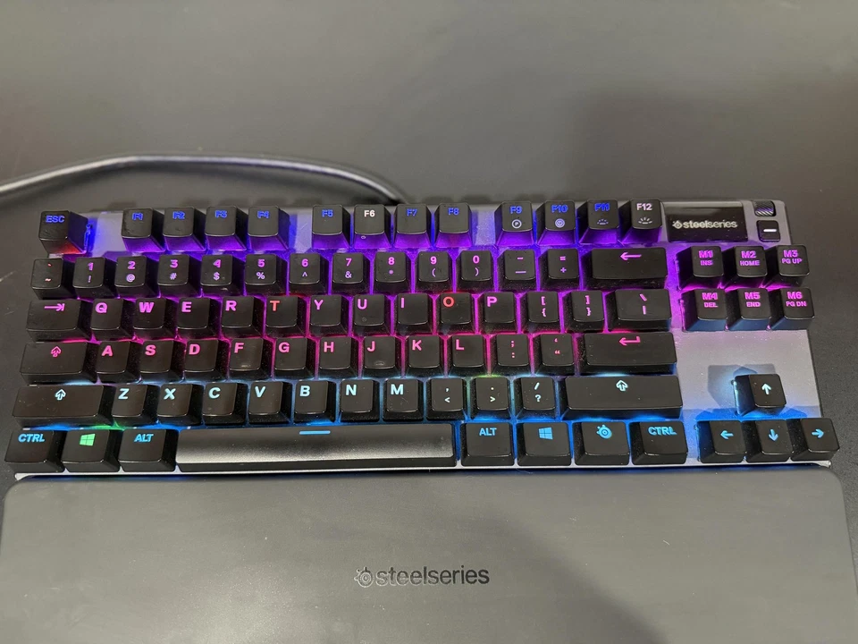 Teclado mecánico para juegos SteelSeries RGB reposamuñecas retroiluminado sin teclas LEER** Foto 2 de 4