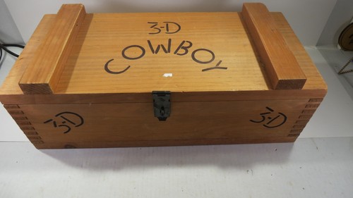 Vintage Wooden Western Box with 3 D Great Box 