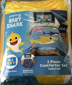 baby shark comforter set