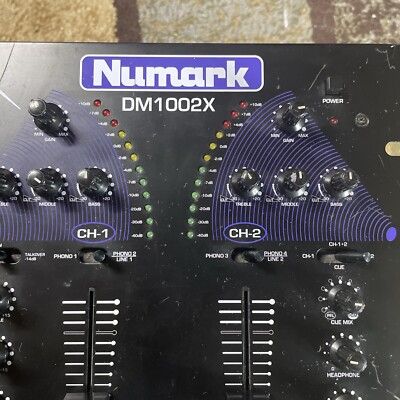 Numark DM1002X DJ Scratch Mixer Stereo 4 Phono Preamp 2 Line