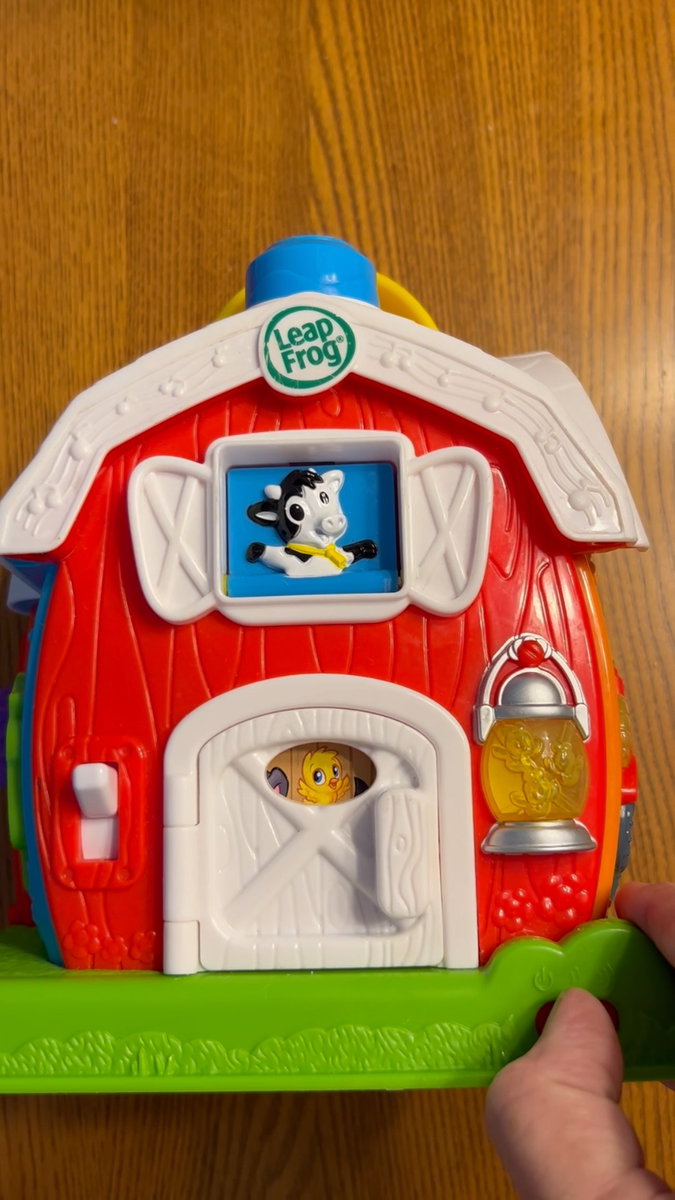 Leap Frog Sing And Play Farm Animals Interactive Barn Toy Baby Toddler