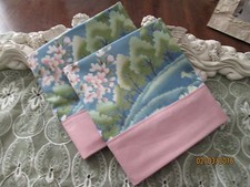 COUNTRY COTTAGE SET OF TWO BEAUTIFUL COUNTRY BLUE FLORAL MEADOWS PILLOWCASES