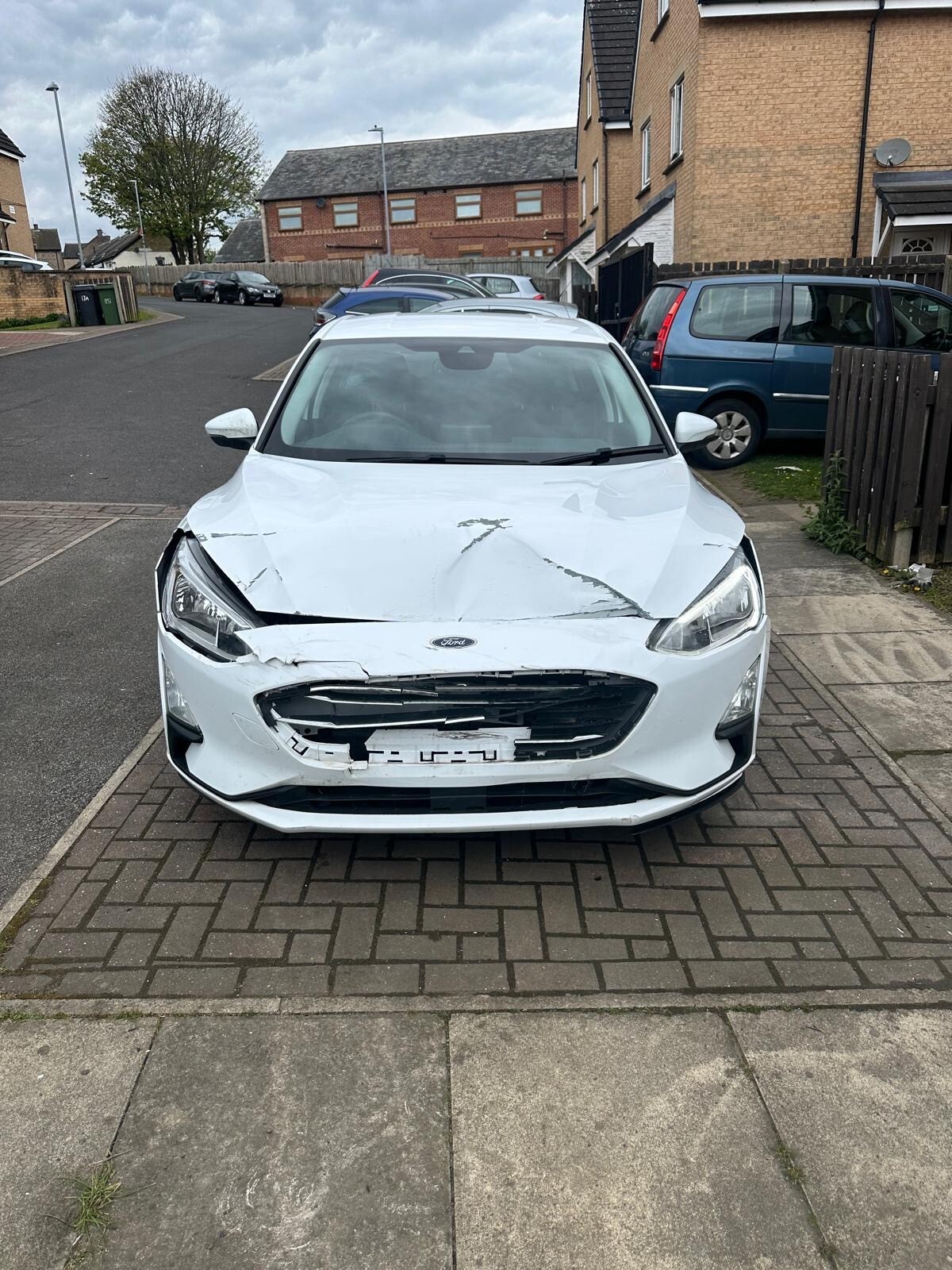 19 Ford Focus Titanium 1 0T 125Bhp ULEZ Run Drive Damaged Salvage 19-ford-focus-titanium-1-0t-125bhp-ulez-run-drive-damaged-salvage