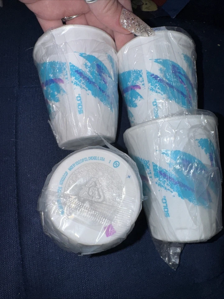 1990s Sealed Solo Jazz Cups Vintage Pop Culture Party Prop Trending (Qty 4) New - Image 2 of 4