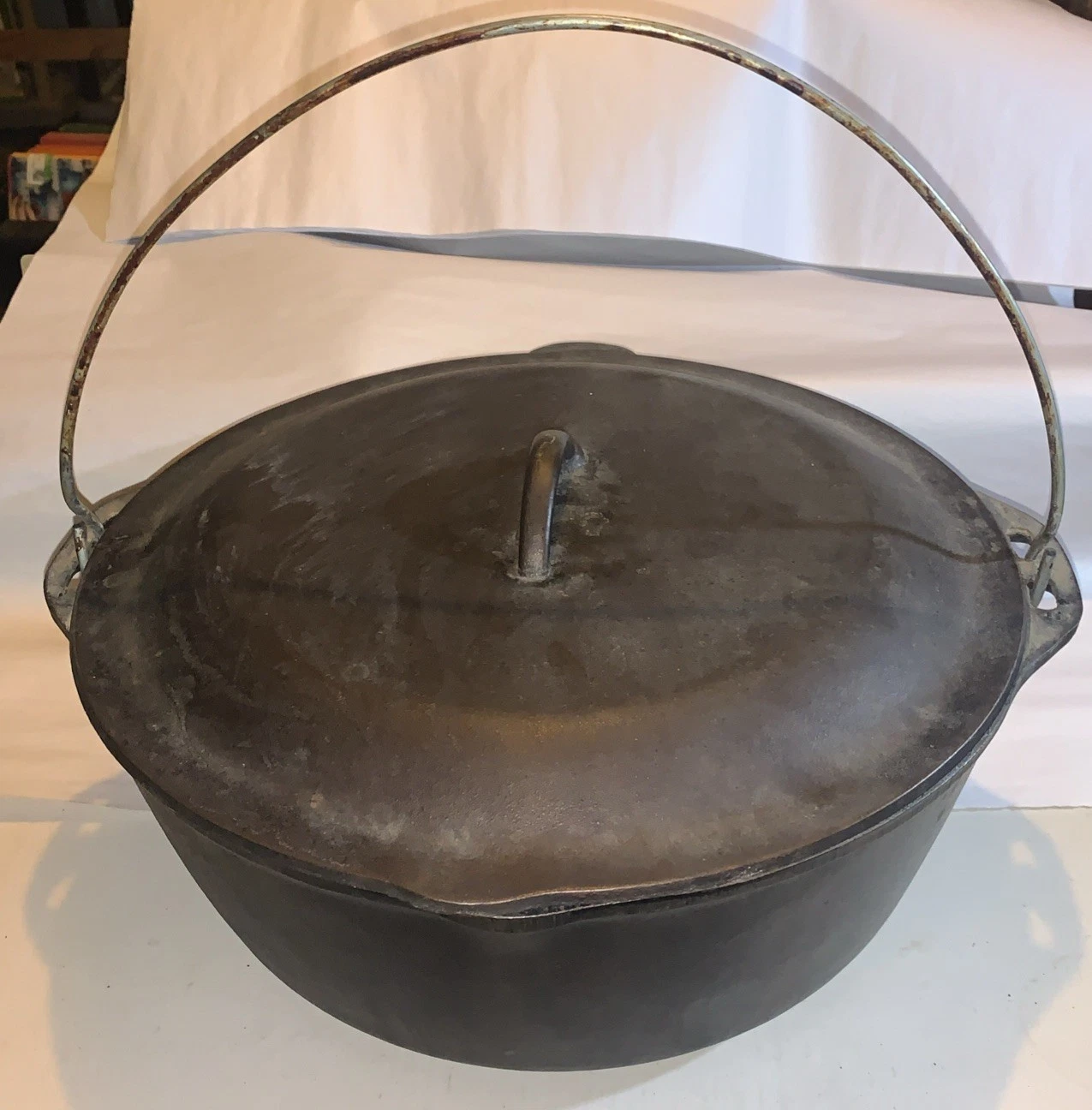 Vintage 13" Cast Iron Dutch Oven #12 DO w/ Ribbed Lid MADE IN USA Calderon Pot