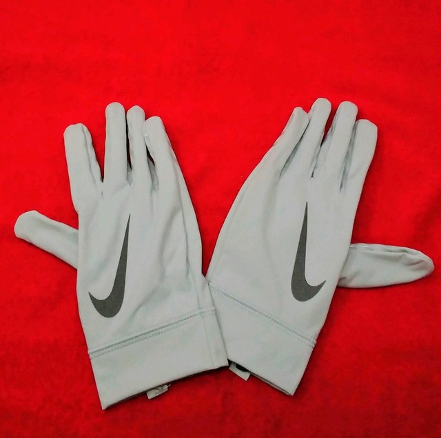 Nike Vapor Shield ColdWeather Thermal NCAA Football Gloves PGF378 010