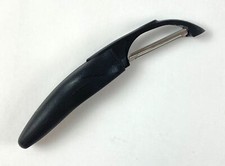 Cutco Cutlery 1501 Vegetable Peeler - Black