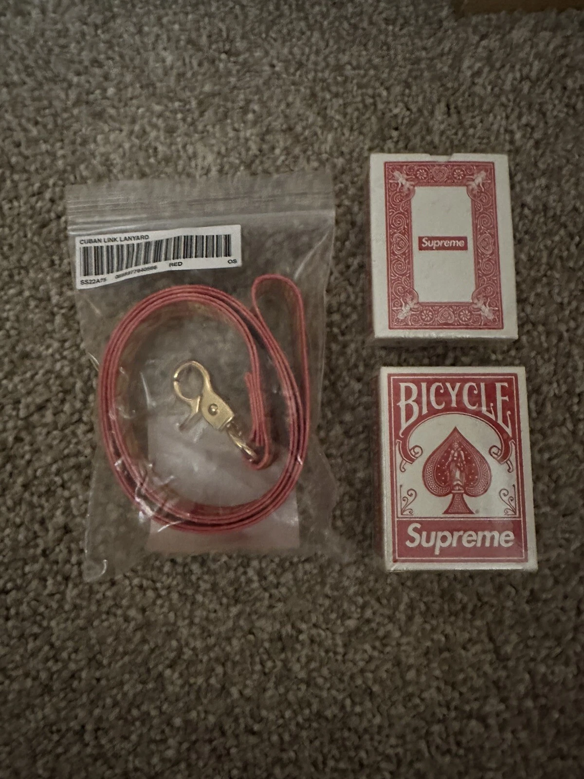 SS22 Supreme Cuban Links porte clés or cartes à jouer