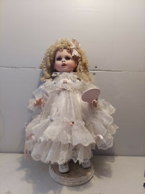 WLden Museum Of Fine Collectibles Doll Rustie