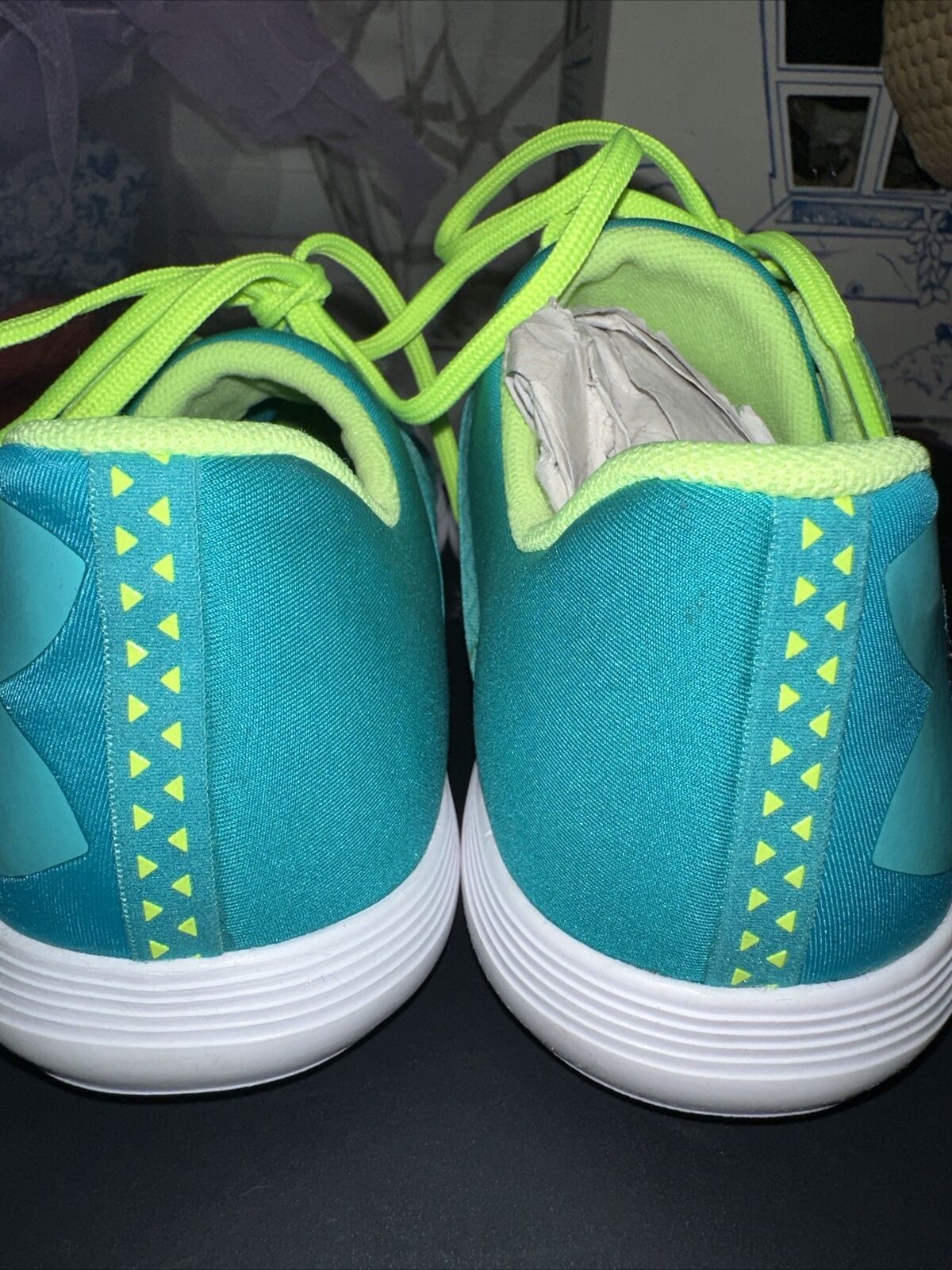 Picture 2 of 5