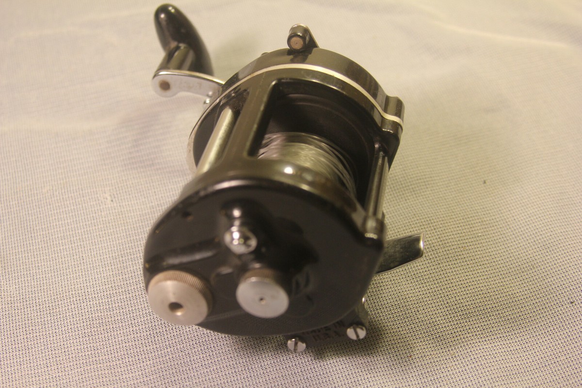 Moulinet De Pêche Vintage Shakespeare Modèle DH 1960