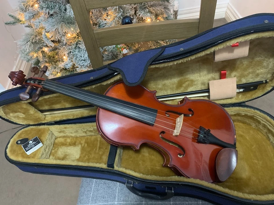 Stentor Student 1 15” Viola, case, bow, rosin - Image 2 of 4