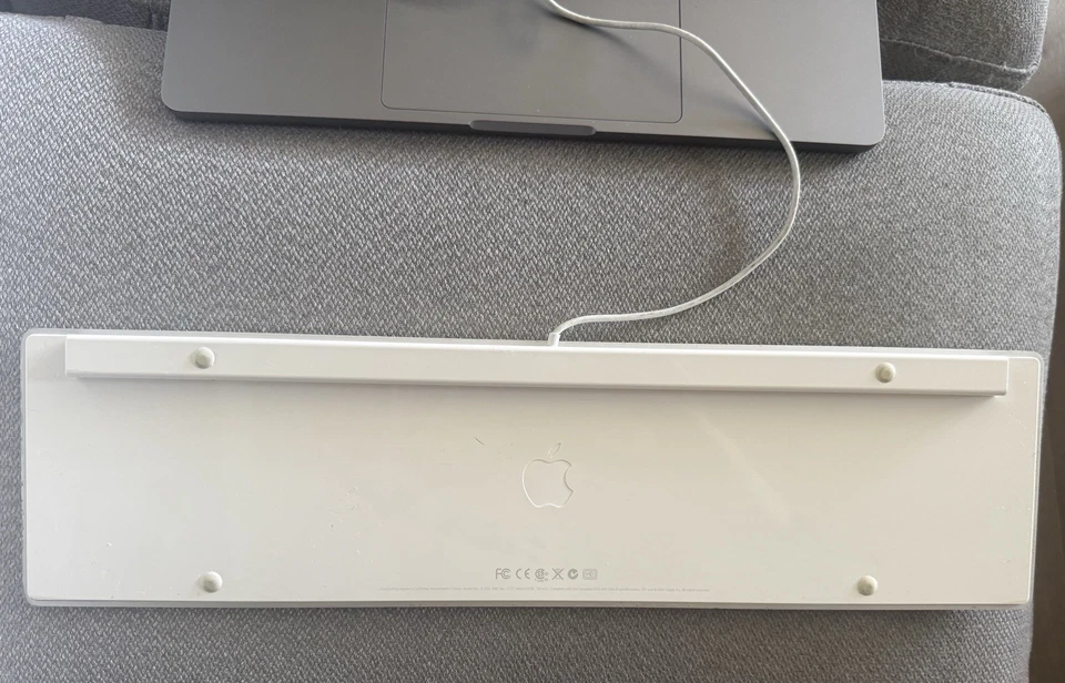 Genuine Apple wired Keyboard with Numeric Keypad with Built In Riser - Image 3 of 3