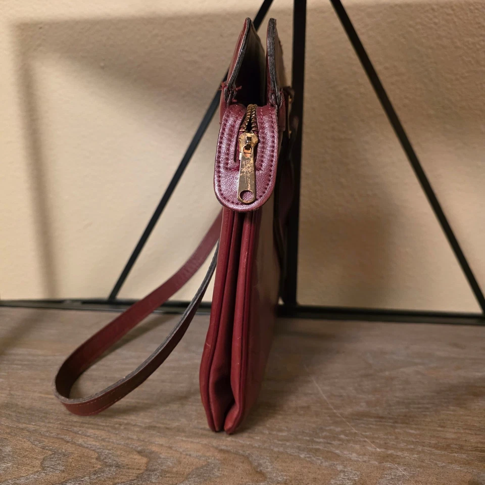 Bolso de Hombro VintageAigner Cuero Borgoña Elegante Cartera Clásica Foto 2 de 4