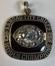 1969 Kansas City Chiefs World Champions 14K Gold Pendant Ring Top Josten