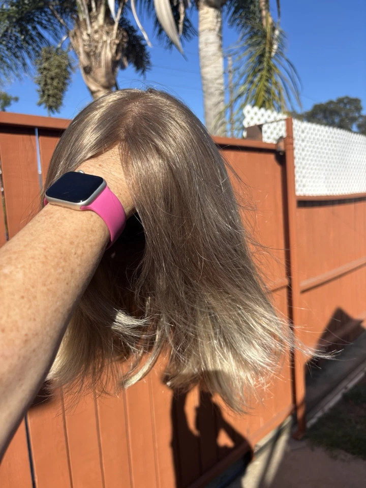 Peluca Jon Renau Longitud Media Sintética Rubia Marrón Bob Encaje Frontal Talla Promedio Foto 4 de 4