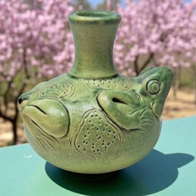 Green Celadon Frog Bud Vase Handmade Studio Pottery Vintage 3'' Tall