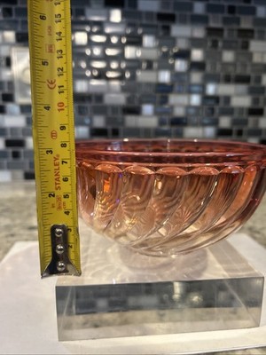 Baccarat Rose Tiente Swirl Ice Bowl 6 x 3''   Signed Pink Lead Crystal France