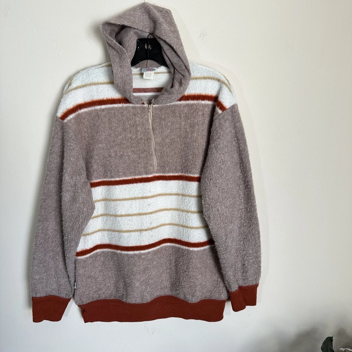Levi's fleece store sweater