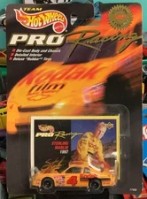 Hot Wheels Pro Racing 1997 Collector 1st Edition 4 Sterling Marlin Kodak Car