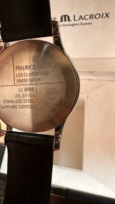 MAURICE LACROIX LES CLASSIQUES GRANDE FECHA GMT 40mm Automático Suizo Esfera Negra Foto 2 de 4