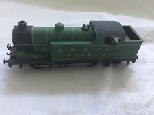 DUBLO / WRENN ? OO GAUGE  0-6-2 LNER GREEN 9508 TANK LOCOMOTIVE