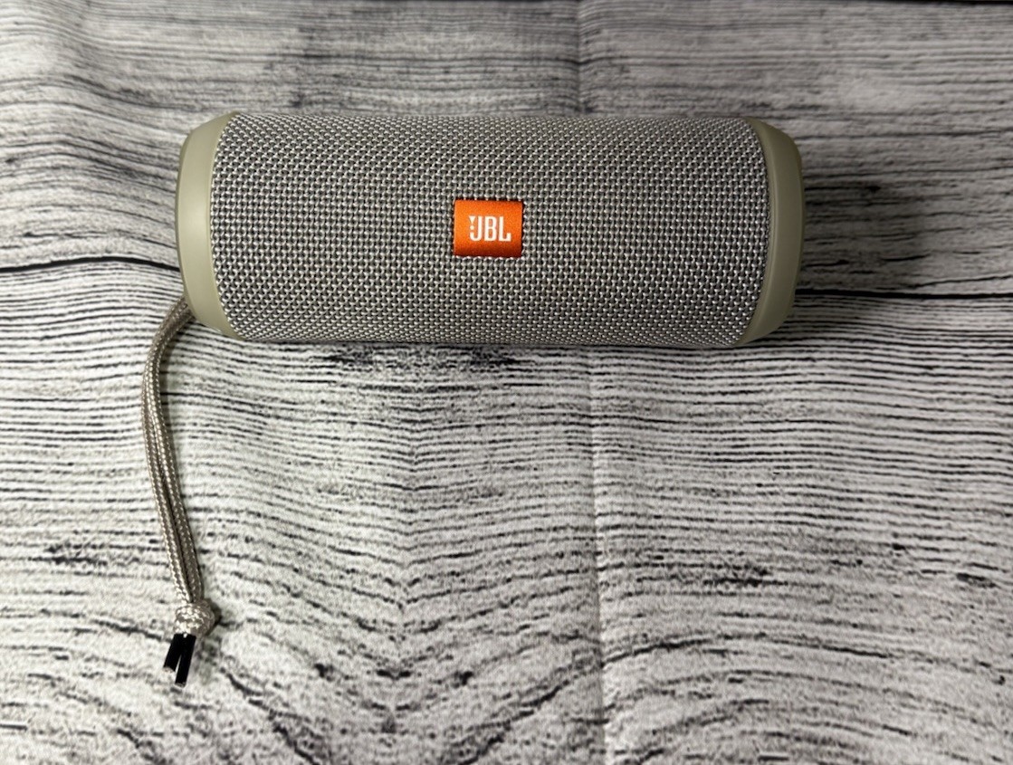 JBL Flip 3 Portable Waterproof Music Speaker Bluetooth Gray Tested