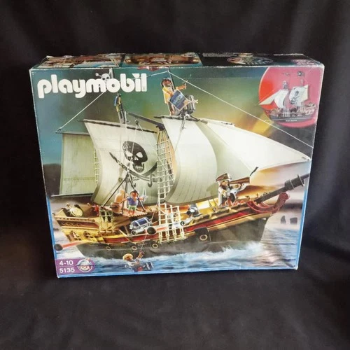 5135 Playmobil vintage pirate ship, with figures, accessories, original box