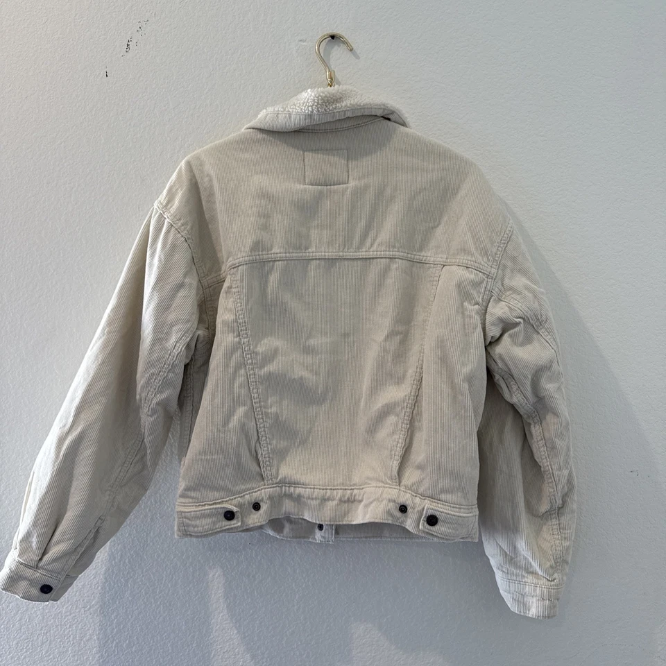 Chaqueta de pana Levis Ex Boyfriend Sherpa forro camionero para mujer XSCozy 4 bolsillos Foto 4 de 4