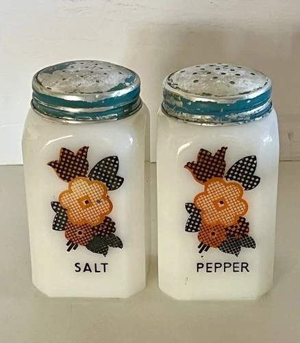 Vintage McKee Tipp City Milk Glass Salt & Pepper Shaker Set; Flower Basket. Used
