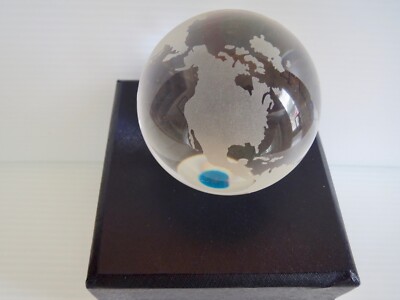 New in Box ETCHED CRYSTAL MAP of the WORLD GLOBE PAPERWEIGHT 2.25 inch sphere