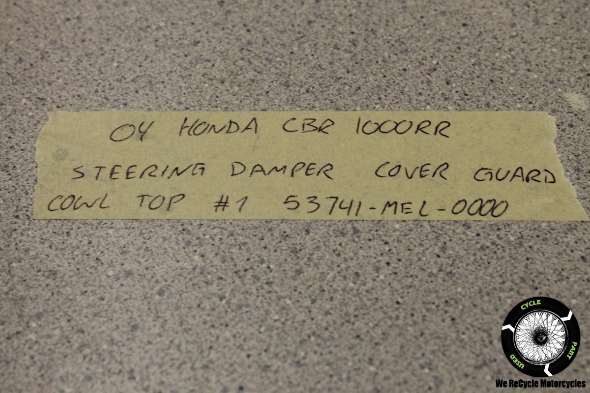 ロッド 2004 HONDA CBR 1000 RR STEERING DAMPER COVER GUARD COWL TOP OEM