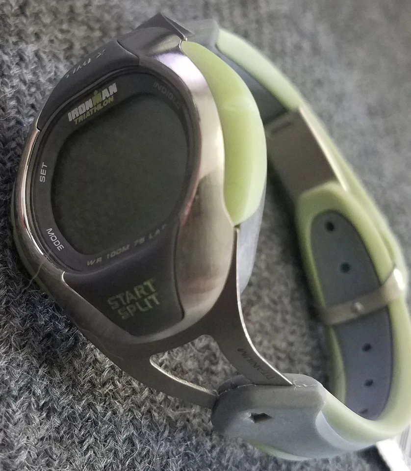 Correa Timex Unisex Ironman 75-Lap Titanio Resina T5J731 - Venta al por menor $119 (62% de descuento) Foto 3 de 4