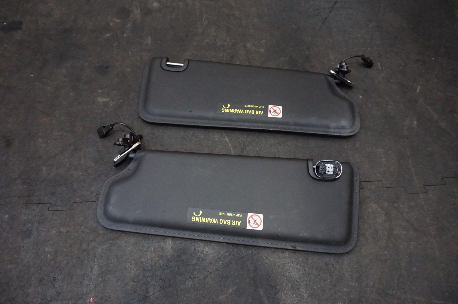 Set Left Right Front Windshield Sun Visor Black 3Z3857551 Bentley Mulsanne 10-20